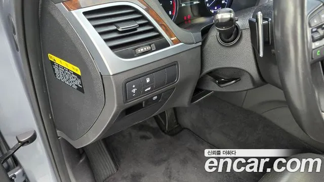 Hyundai Genesis — фото 18