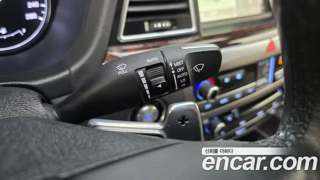 Hyundai Genesis — фото 20