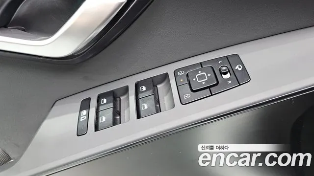 Kia Niro — фото 17