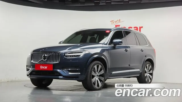 Volvo XC90 — фото 1