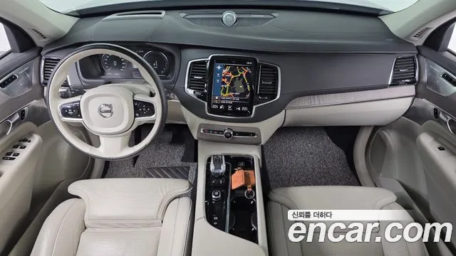 Volvo XC90 — фото 7