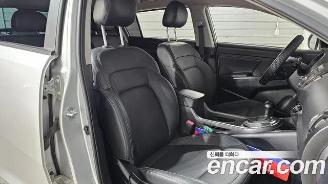 Kia Sportage — фото 11