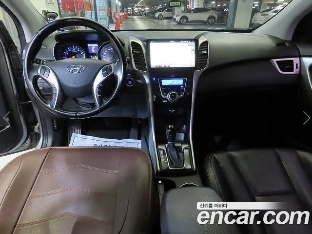 Hyundai i30 — фото 10