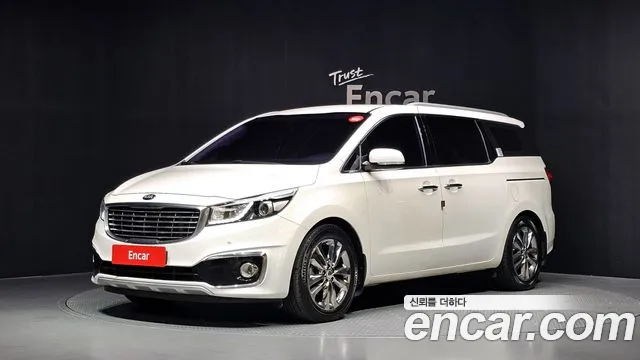 Kia Carnival — фото 1