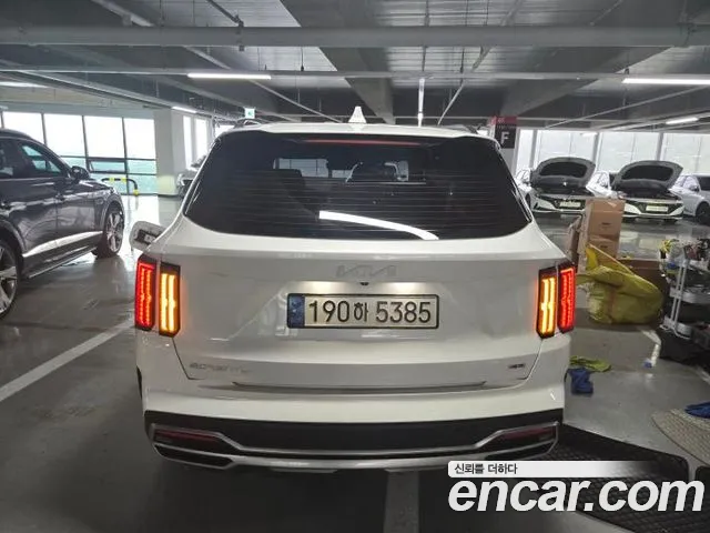 Kia Sorento — фото 5