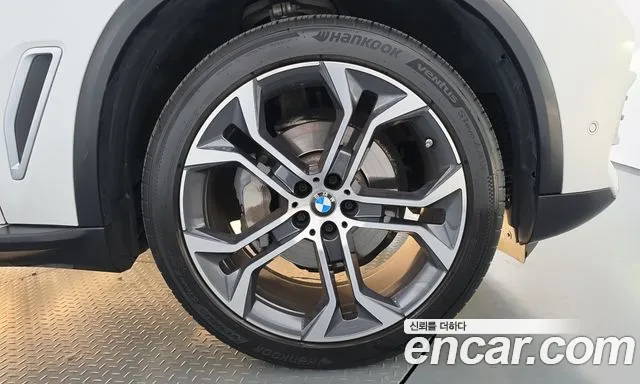 BMW X5 — фото 22