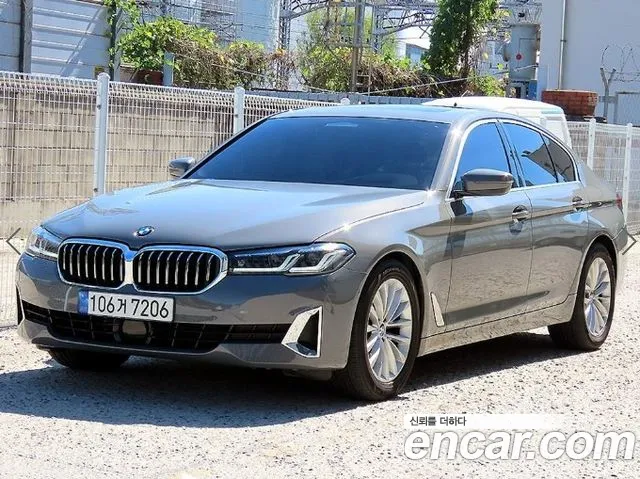 BMW 5-Series — фото 1