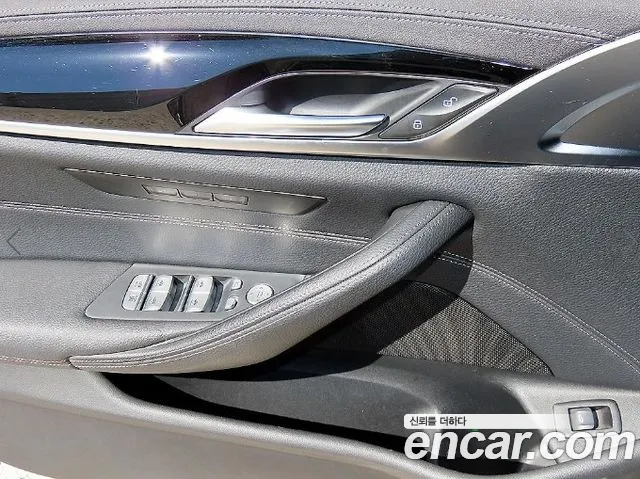 BMW 5-Series — фото 12