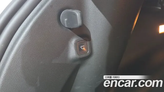 Jeep Compass — фото 17