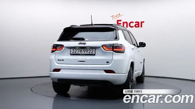 Jeep Compass — фото 4