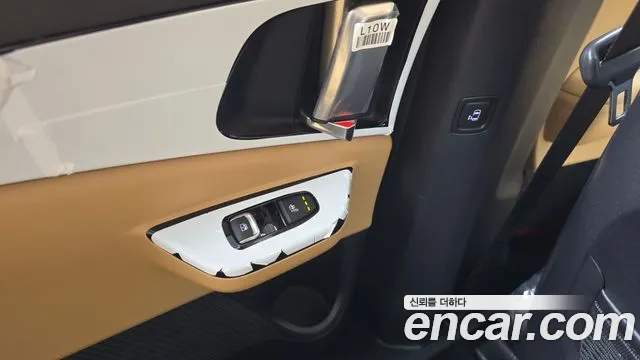 Kia Carnival — фото 19