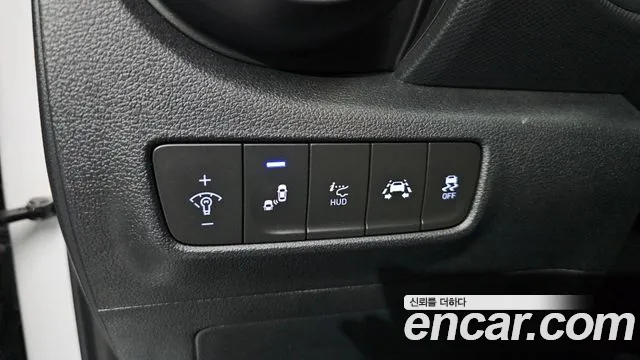 Hyundai Kona — фото 18