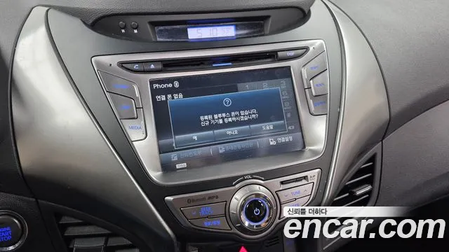 Hyundai Avante — фото 15