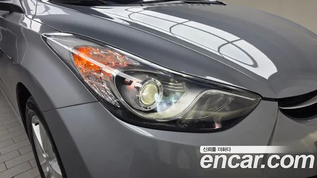 Hyundai Avante — фото 22