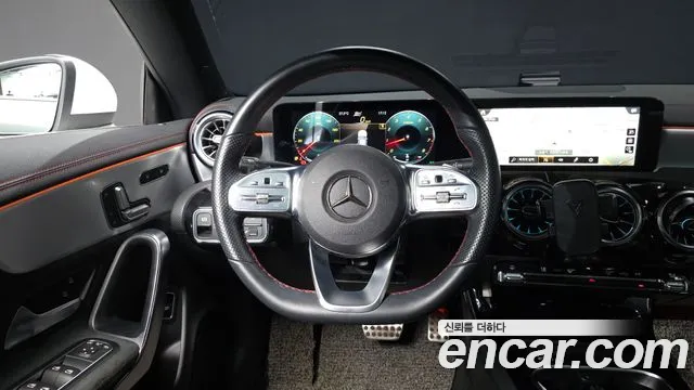 Mercedes-Benz CLA-Class — фото 13