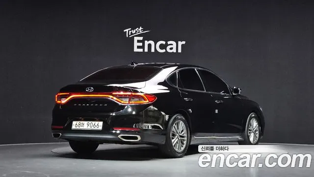 Hyundai Grandeur — фото 1