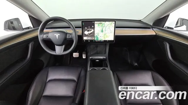Tesla Model Y — фото 7