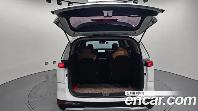 Kia Carnival — фото 20