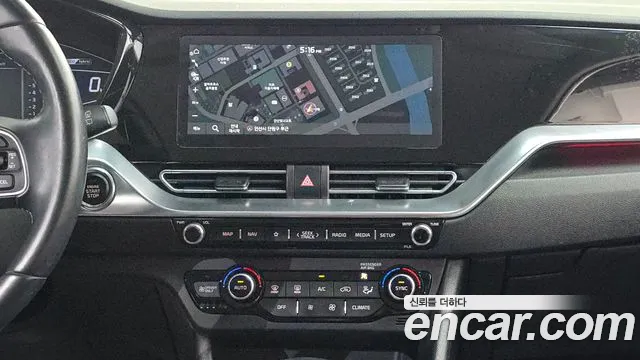 Kia Niro — фото 14