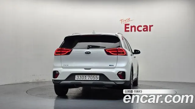 Kia Niro — фото 4