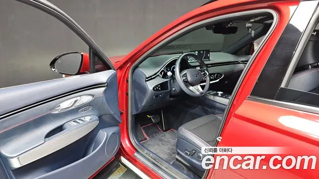 Genesis GV70 — фото 10