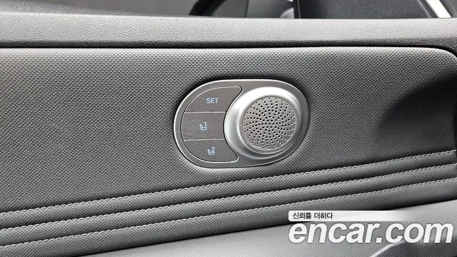 Hyundai Avante — фото 18
