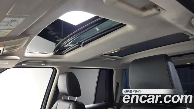Land Rover Discovery — фото 18