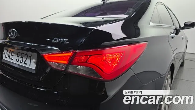 Hyundai Sonata — фото 23