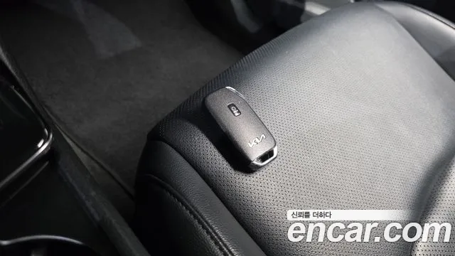 Kia Sportage — фото 16