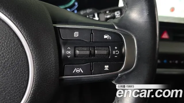 Kia Sportage — фото 17