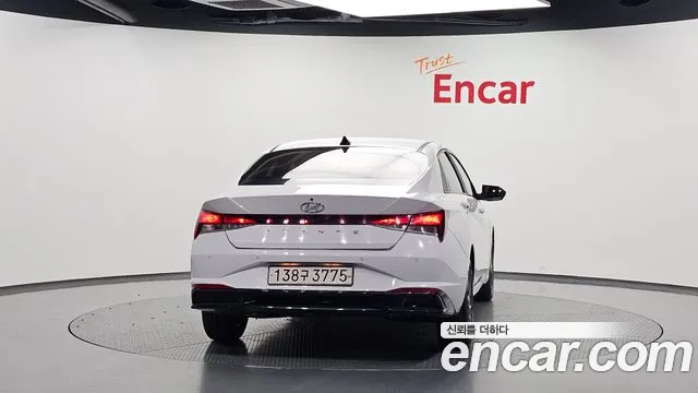 Hyundai Avante — фото 4