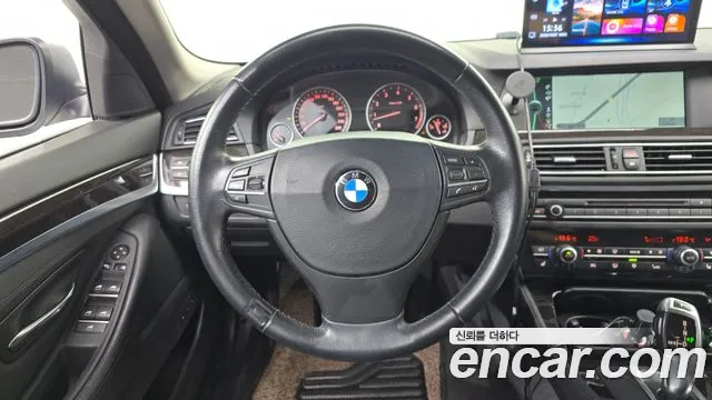 BMW 5-Series — фото 14