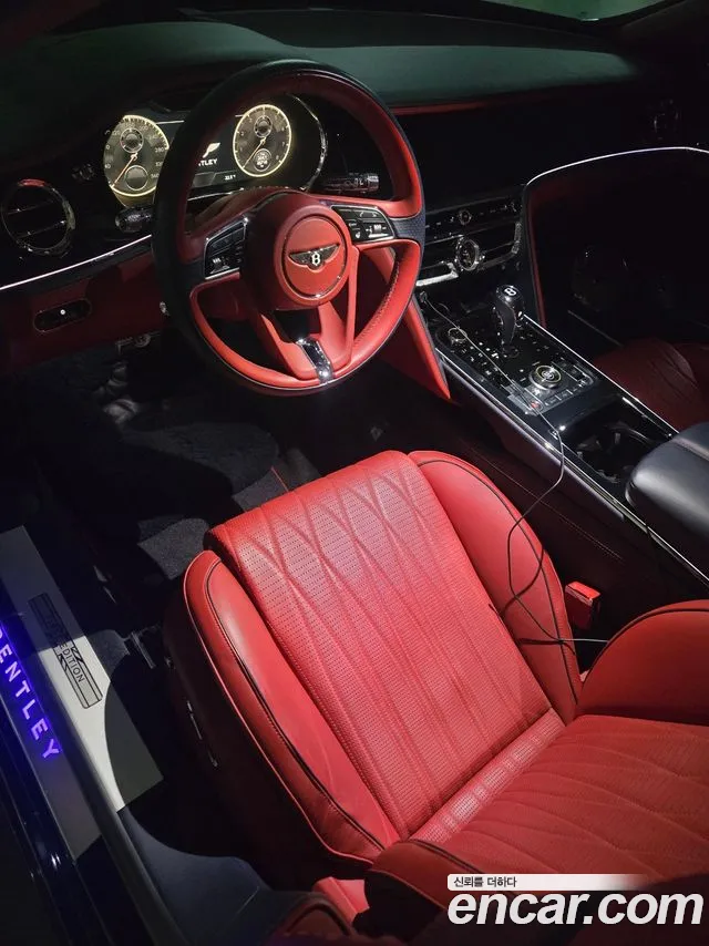 Bentley Flying Spur — фото 8