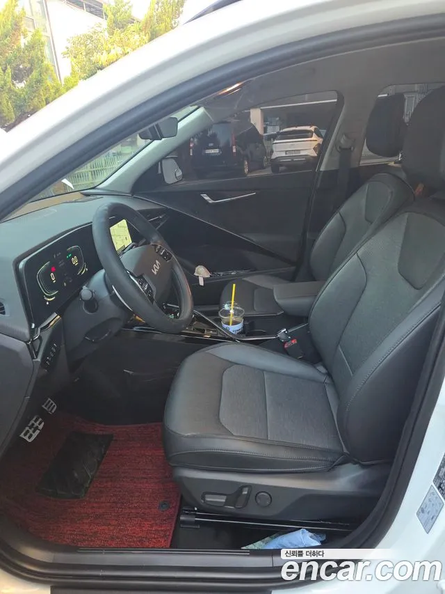 Kia Niro — фото 10