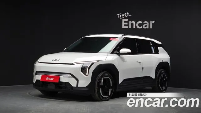 Kia EV3 — фото 1