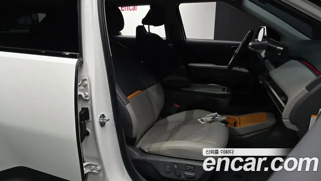 Kia EV3 — фото 11