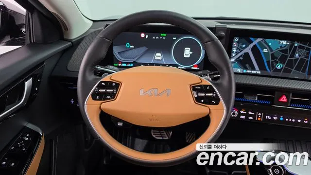 Kia EV6 — фото 13