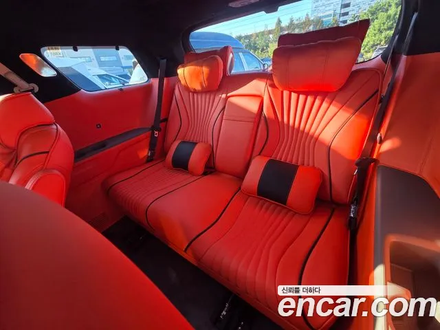 Kia Carnival — фото 12
