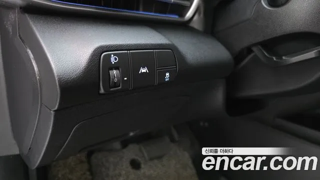 Hyundai Avante — фото 15