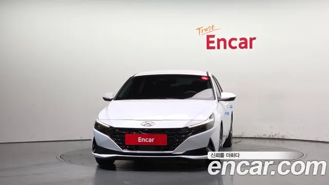 Hyundai Avante — фото 3