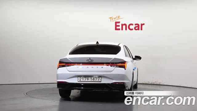 Hyundai Avante — фото 4