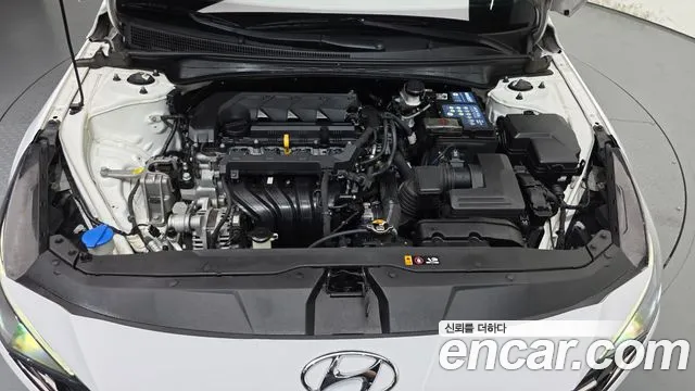 Hyundai Avante — фото 6