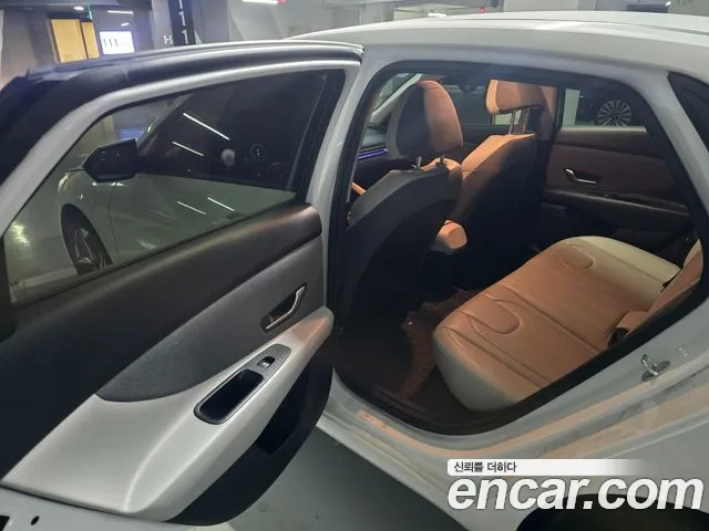Hyundai Avante — фото 13