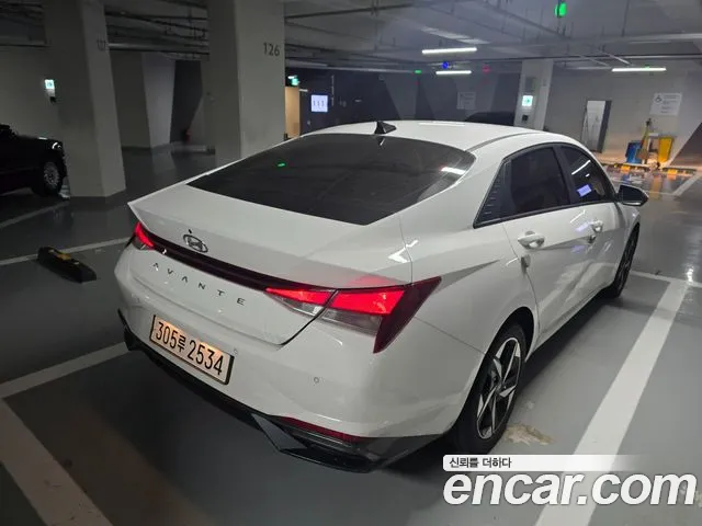 Hyundai Avante — фото 2