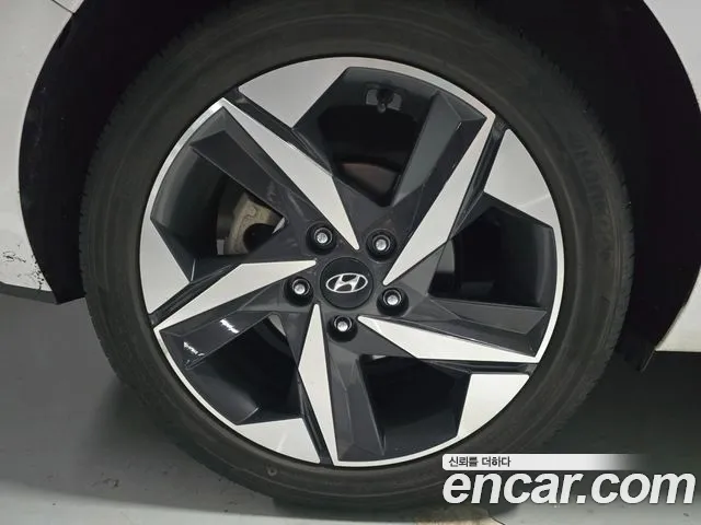 Hyundai Avante — фото 7