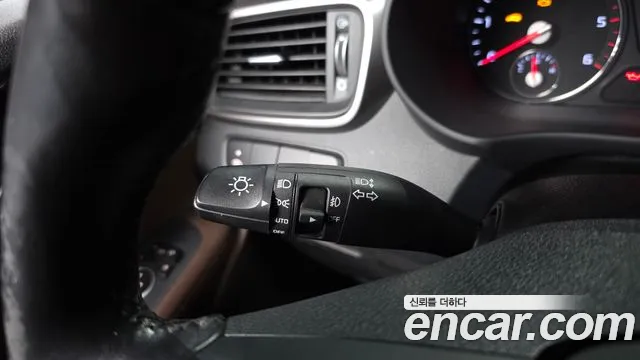 Kia Sorento — фото 16