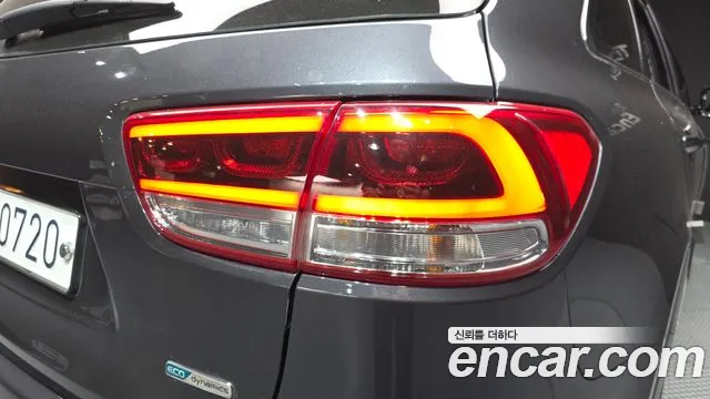 Kia Sorento — фото 23