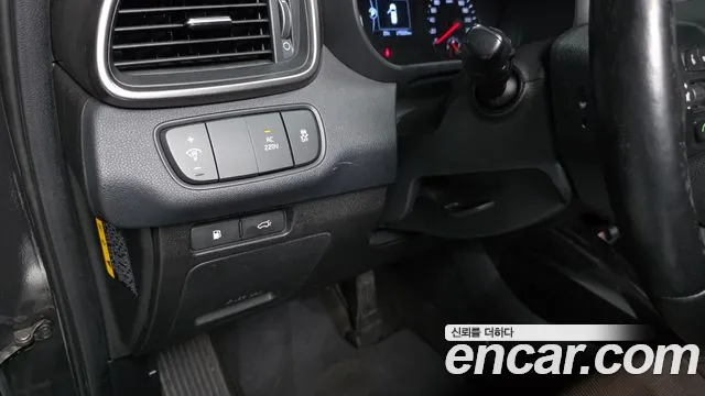 Kia Sorento — фото 27
