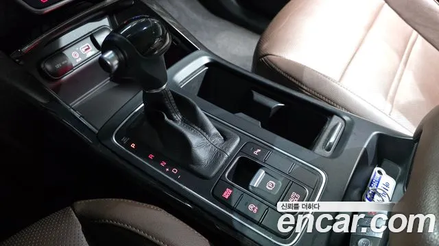 Kia Sorento — фото 9