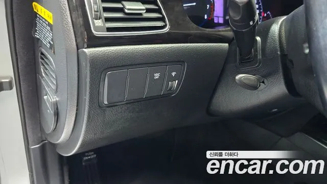 Hyundai Genesis — фото 20